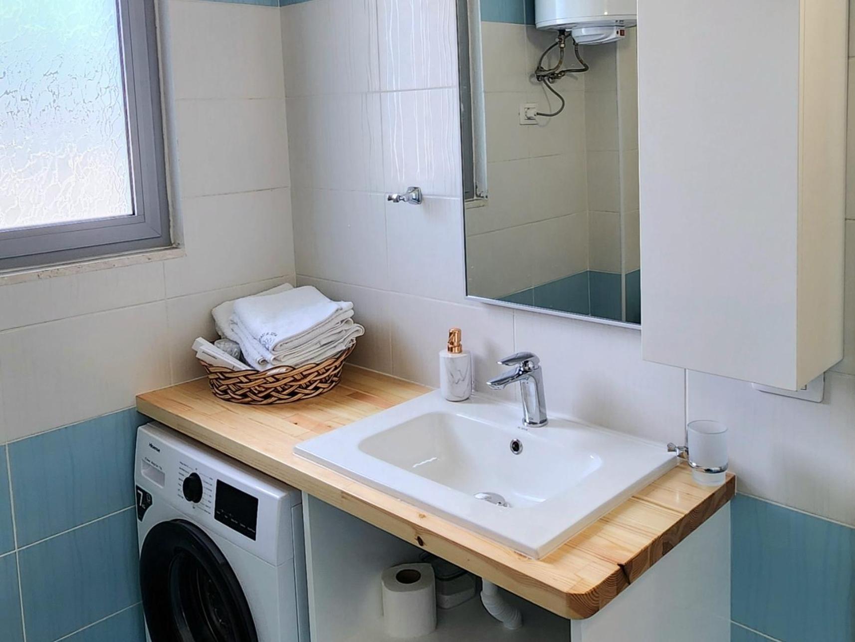 Avalona Apartment 1 Vlora Kültér fotó